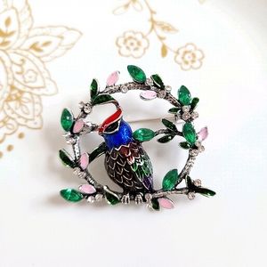 💥 2/$20 Bird in Floral Wreath Brooch Pin NWT